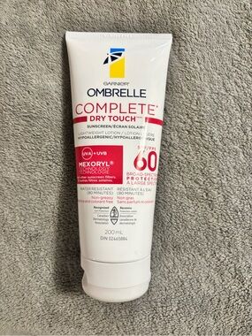 Garnier White Sunscreen Tube with Black Text